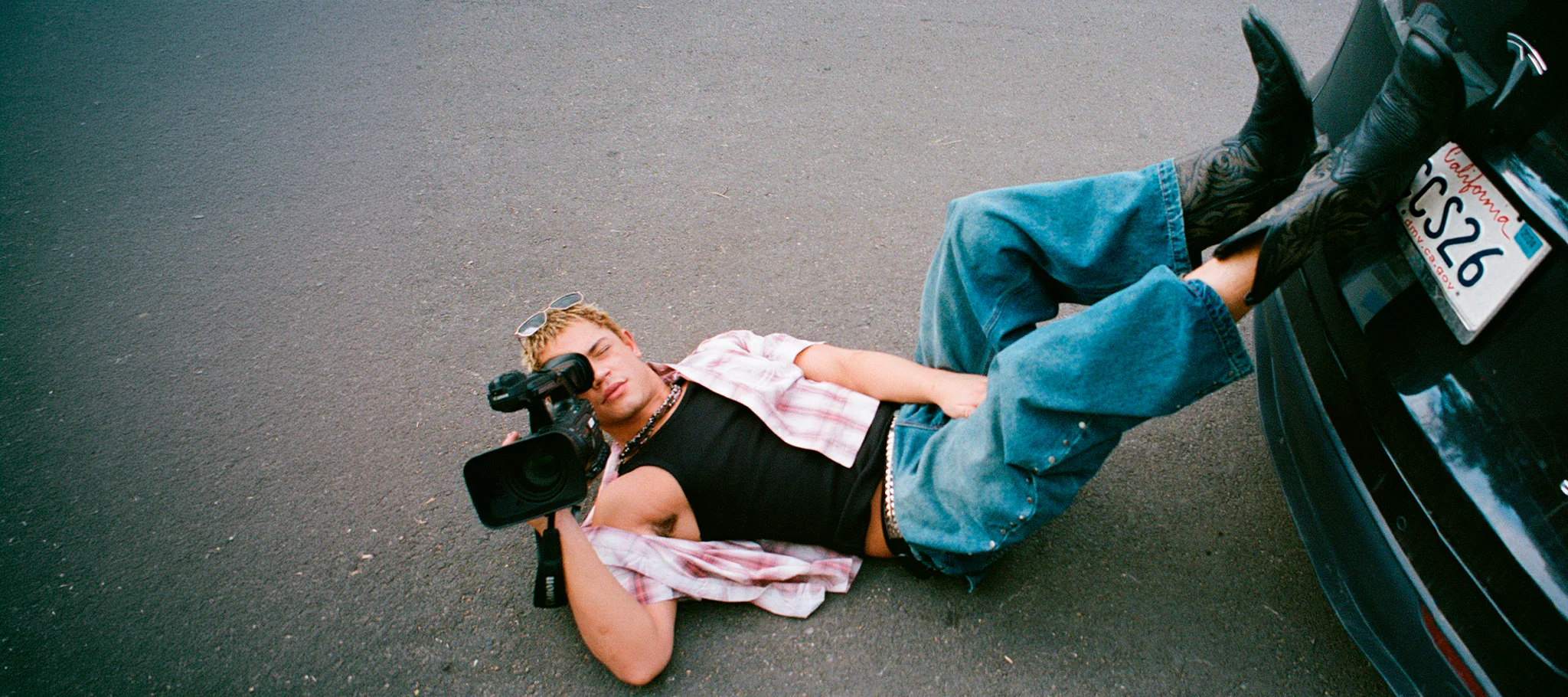 STREETWEAR FOR THE GLOBAL MOVEMENT